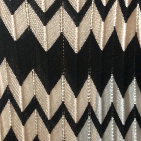 Black and White Cocktail Dress - Picture 11 of 13